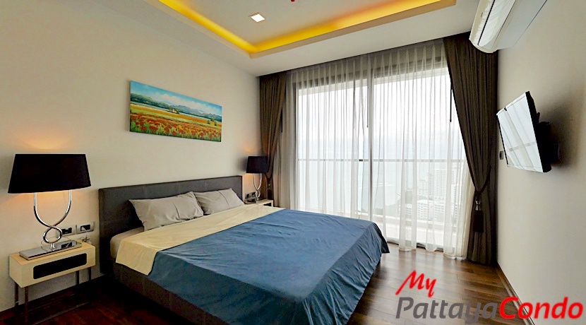 The Peak Towers Condo Pattaya For Sale - PEAKT24