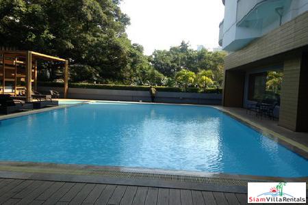 Witthayu Complex | Great Price Large Two Bedroom Condo near Chitlom