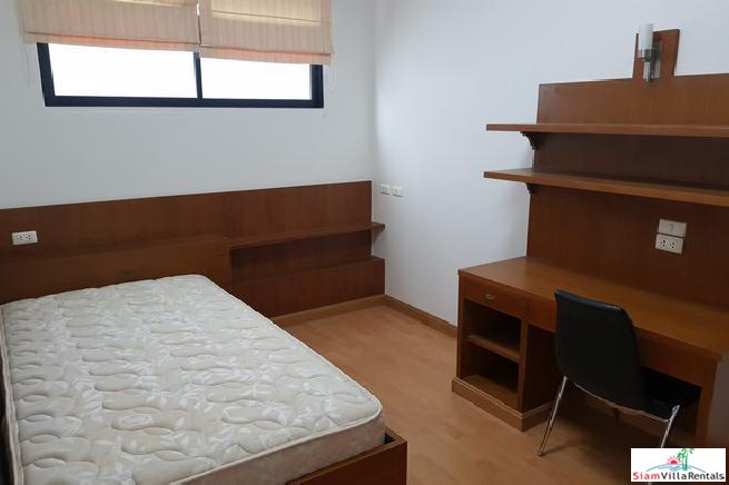 Supalai Premier Place | Luxury Large Two Bedroom Condo for Rent Asoke Rd.