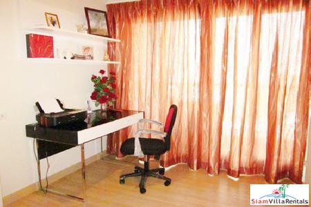 Excellent location 1 bed plus 1 working room in Sathorn. Life at Sathorn 10.