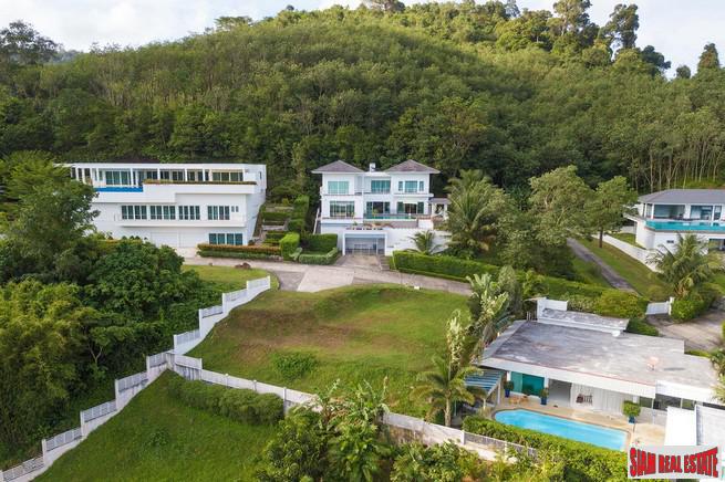 Villa in Kathu by Roominger