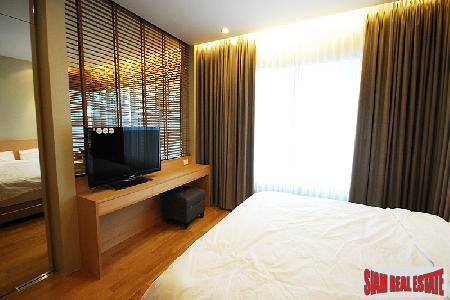 The Emporio Place | One Bed Modern Contemporary Condo for Rent at Sukhumvit 24