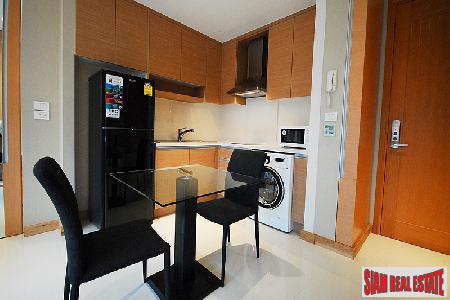 The Emporio Place | One Bed Modern Contemporary Condo for Rent at Sukhumvit 24