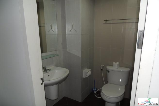Condo One X | Large One Bedroom Condo for Rent on the Top Floor, Sukhumvit 26