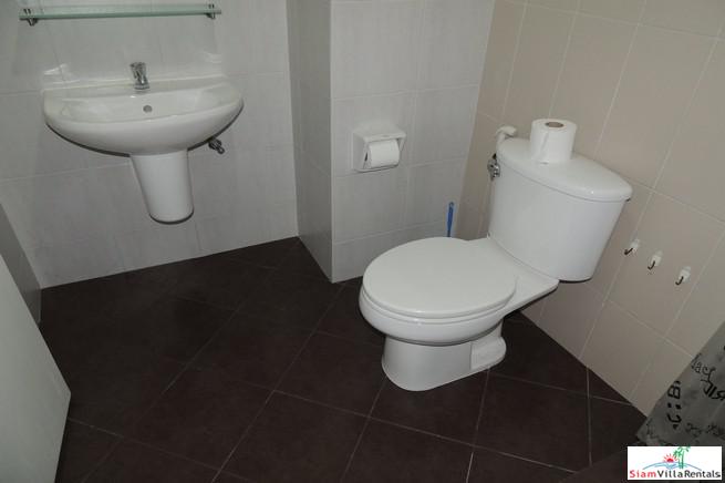 Condo One X | Large One Bedroom Condo for Rent on the Top Floor, Sukhumvit 26