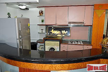 Fortune Condo Town | Large Unique Two Bedroom for Rent in Sathorn
