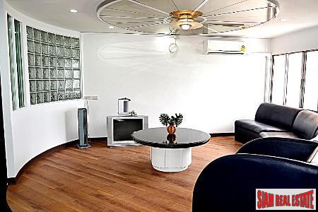 Fortune Condo Town | Large Unique Two Bedroom for Rent in Sathorn