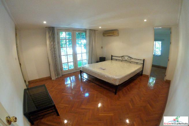 Navin Mansion | Boutique Apartment Block of only 8 Units in Tropical Grounds at Yan Nawa - Pets Allowed