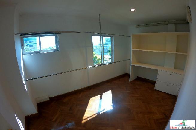 Navin Mansion | Penthouse 3 Bed Duplex at a Boutique Apartment Block of only 8 Units in Tropical Grounds at Yan Nawa - Pets Allowed