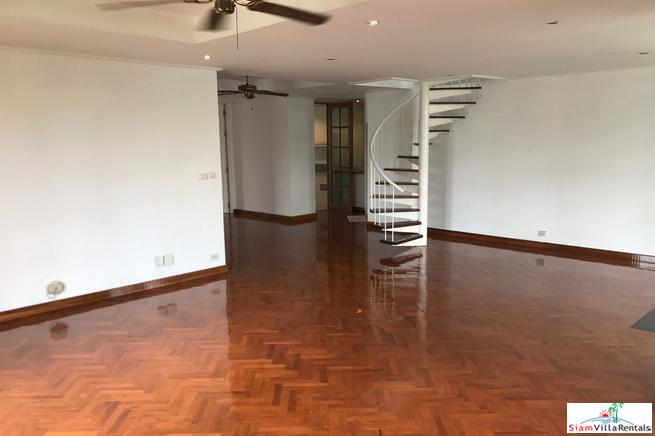 Navin Mansion | Penthouse 3 Bed Duplex at a Boutique Apartment Block of only 8 Units in Tropical Grounds at Yan Nawa - Pets Allowed