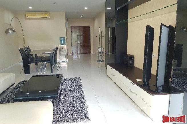 Sukhumvit City Resort Condo | Bright and Sunny Two Bedroom for Rent with Garden Views on Sukhumvit 11