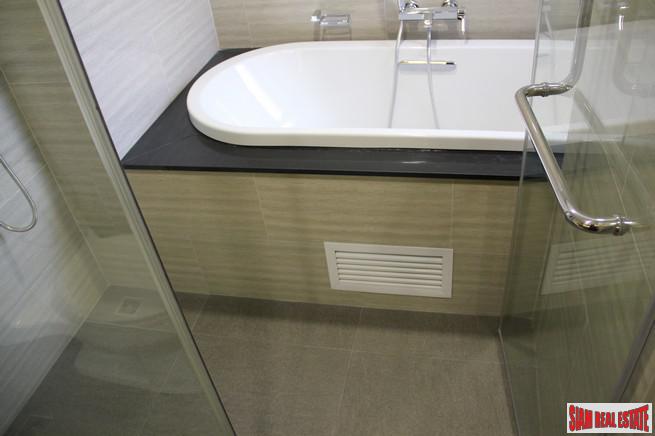 Klass Langsuan | Two Bedroom Corner Condo for Rent in Langsuan, Lumphini