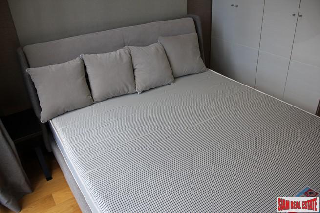 Klass Langsuan | Two Bedroom Corner Condo for Rent in Langsuan, Lumphini