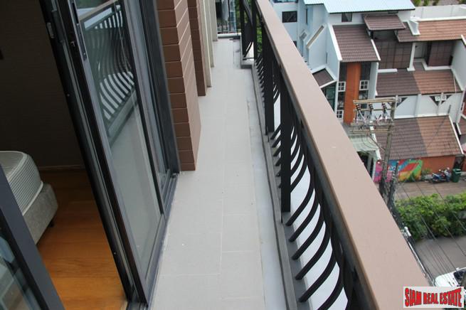Klass Langsuan | Two Bedroom Corner Condo for Rent in Langsuan, Lumphini