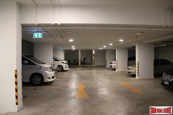 Klass Langsuan | Two Bedroom Corner Condo for Rent in Langsuan, Lumphini