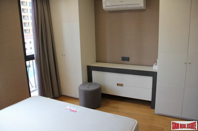 Klass Langsuan | Two Bedroom Corner Condo for Rent in Langsuan, Lumphini