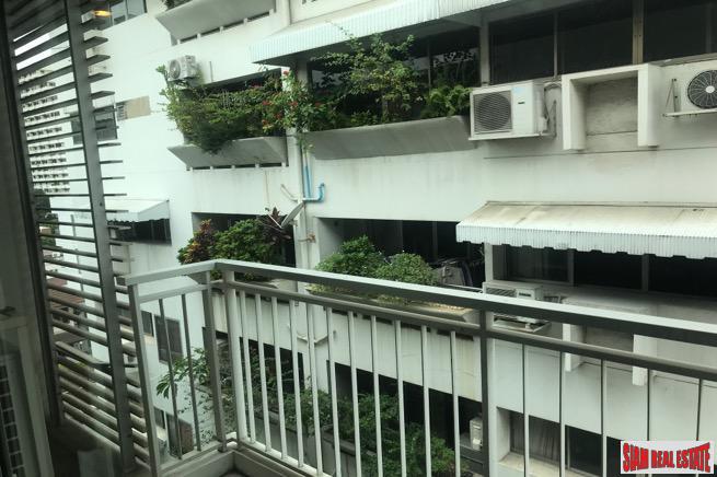 Siri On 8 | Convenient Two Bedroom Condo for Rent Located Near BTS Nana on Sukhumvit 8