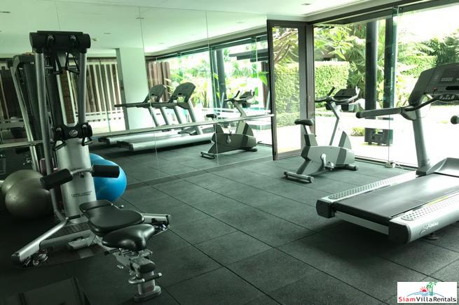 The Grand Villa | Stylish Extra Large Two Bedroom within Walking Distance to BTS Ekkamai