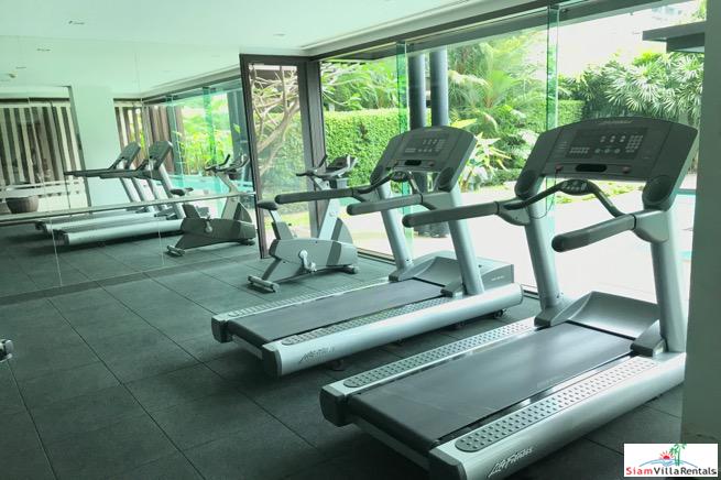The Grand Villa | Stylish Extra Large Two Bedroom within Walking Distance to BTS Ekkamai