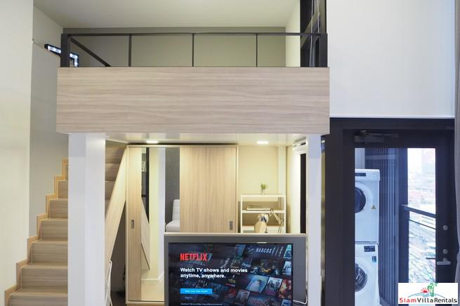 Chewathai Residence Asoke | Cozy Modern One Bedroom Duplex for Rent in Phra Ram 9