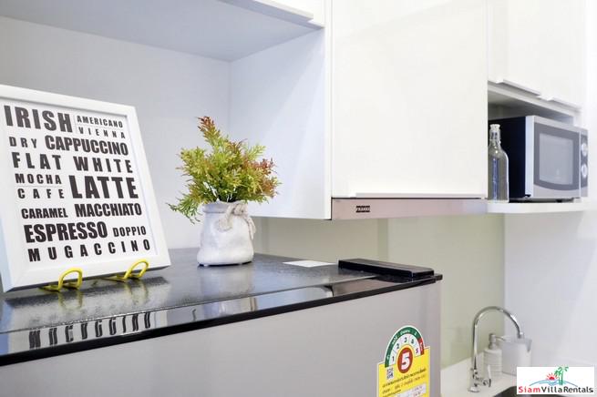Chewathai Residence Asoke | Cozy Modern One Bedroom Duplex for Rent in Phra Ram 9