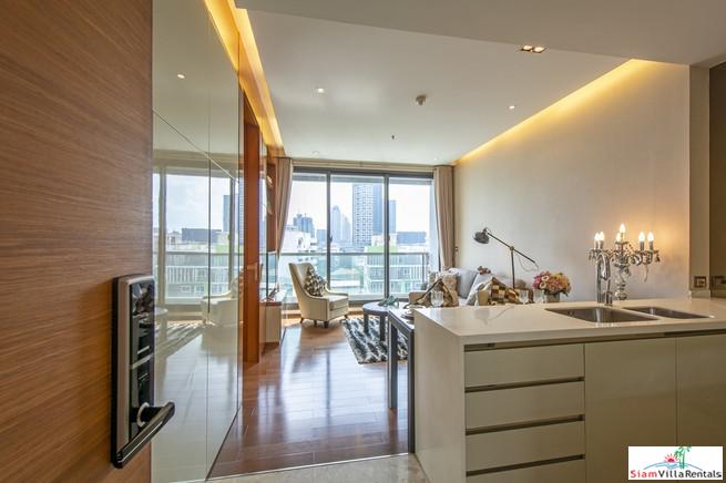 The Address Sukhumvit 28| Modern Designed One Bedroom Condo with City Views for Rent in Phrom Phong