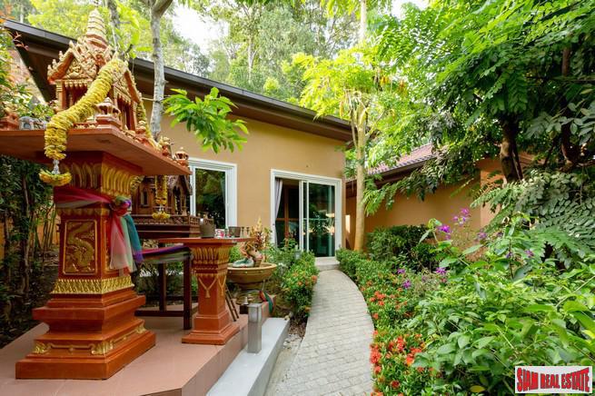 Villa in Kathu by Roominger