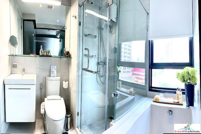 RHYTHM Ekkamai | Large Modern Two Bedroom Corner for Rent in New Condo