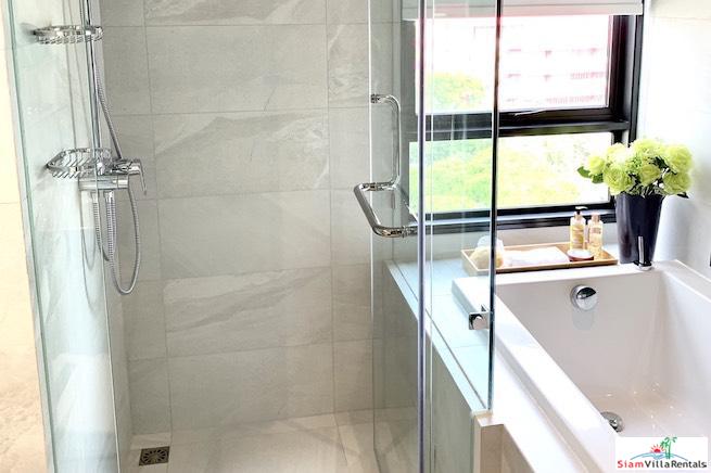 RHYTHM Ekkamai | Large Modern Two Bedroom Corner for Rent in New Condo