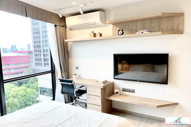 RHYTHM Ekkamai | Large Modern Two Bedroom Corner for Rent in New Condo