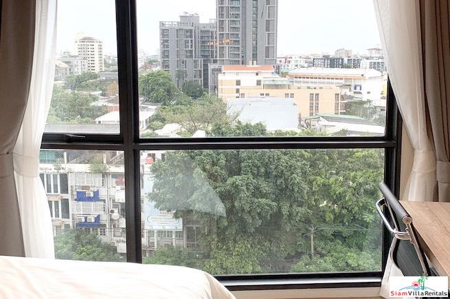 RHYTHM Ekkamai | Large Modern Two Bedroom Corner for Rent in New Condo