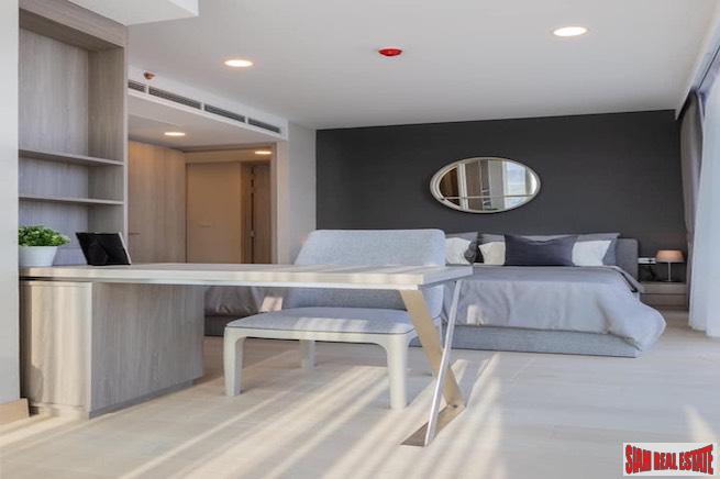 Siamese Exclusive Queens | Two Bedroom with Panoramic City Views for Rent in Sukhumvit 16 Area of Bangkok