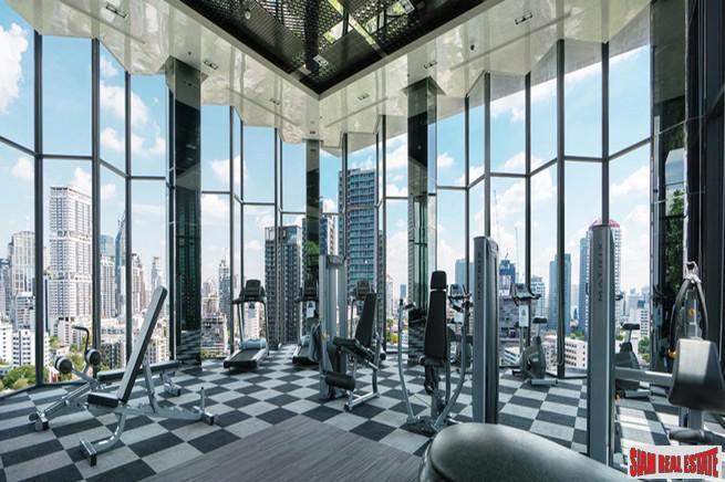 Rhythm Sukhumvit 36 | Comfortable One Bedroom Thong Lo Condo for Rent with City & Pool Views