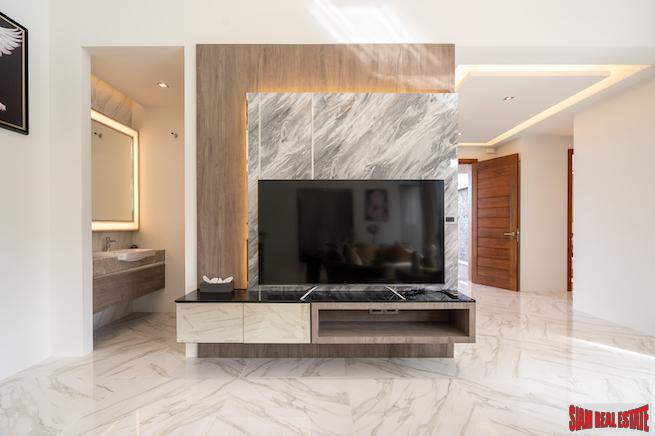 New Luxury Villa Project with Private Pools and Gardens in Bang Tao