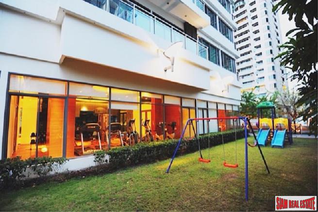 Em Villa's Compound
