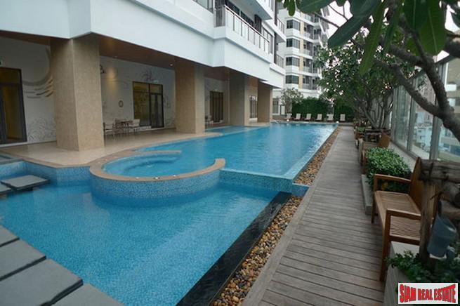 Em Villa's Compound