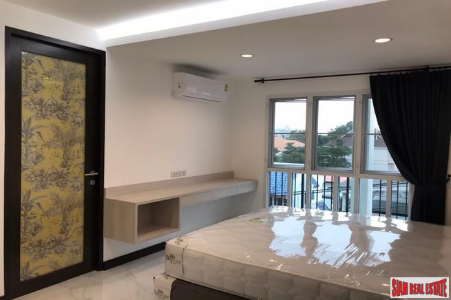36 D.Well | Large Three Bedroom for Rent in Modern Phra Khanong Low-Rise Condo