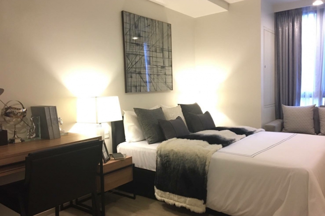 Maestro 02 Ruamrudee | Fully Furnished Two Bedroom and Pet Friendly Condo for Rent in Phloen Chit