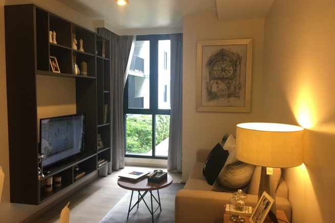 Maestro 02 Ruamrudee | Fully Furnished Two Bedroom and Pet Friendly Condo for Rent in Phloen Chit
