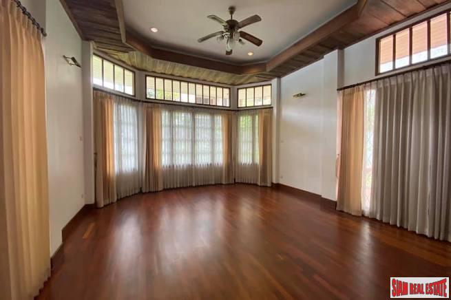 Four Bedroom Pet Friendly House for Rent Near BTS National Stadium