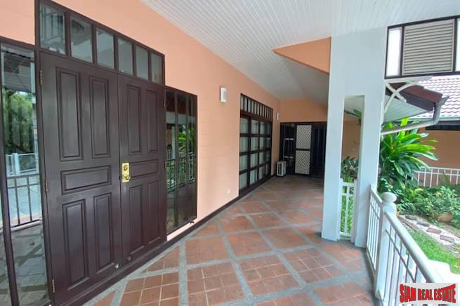 Four Bedroom Pet Friendly House for Rent Near BTS National Stadium