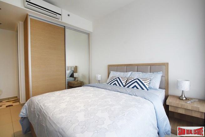 The Loft Ekkamai | Comfortable One Bedroom Condo for Rent Two Minutes from BTS Ekkamai