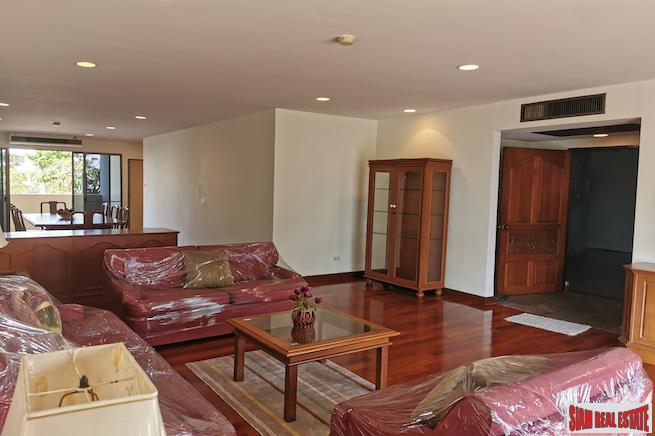 Spacious Two Bedroom Apartment for Rent with Two Balconies in Low Density Building - Phrom Phong