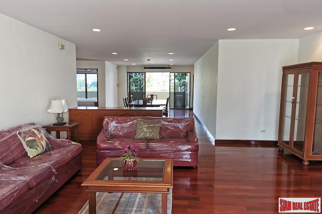 Spacious Two Bedroom Apartment for Rent with Two Balconies in Low Density Building - Phrom Phong