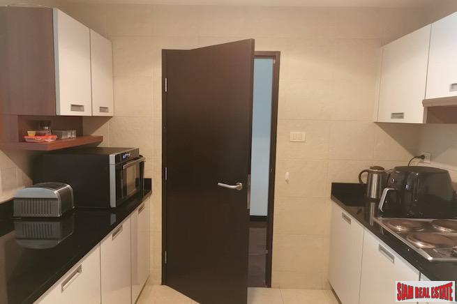 Wilshire | Large Two Bedroom Condo for Rent Close to BTS Phrom Phong