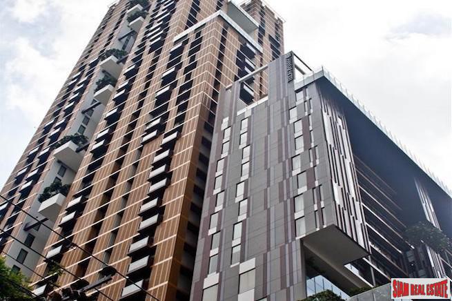 Wilshire | Large Two Bedroom Condo for Rent Close to BTS Phrom Phong