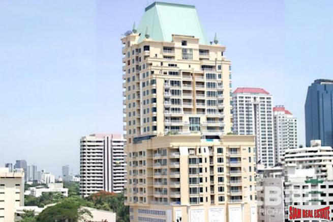 Wilshire | Large Two Bedroom Condo for Rent Close to BTS Phrom Phong