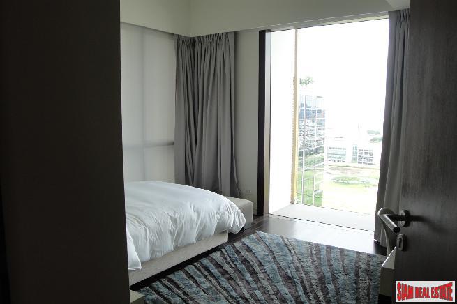 RENTED Two Minutes Walk To Radjadamri BTS Station,